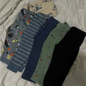 Set of 5 Baby Pants with Fun Patterns + 1 bodysuit